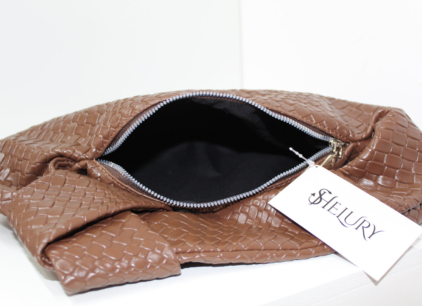 Bolsa Hobo Trenzada Café