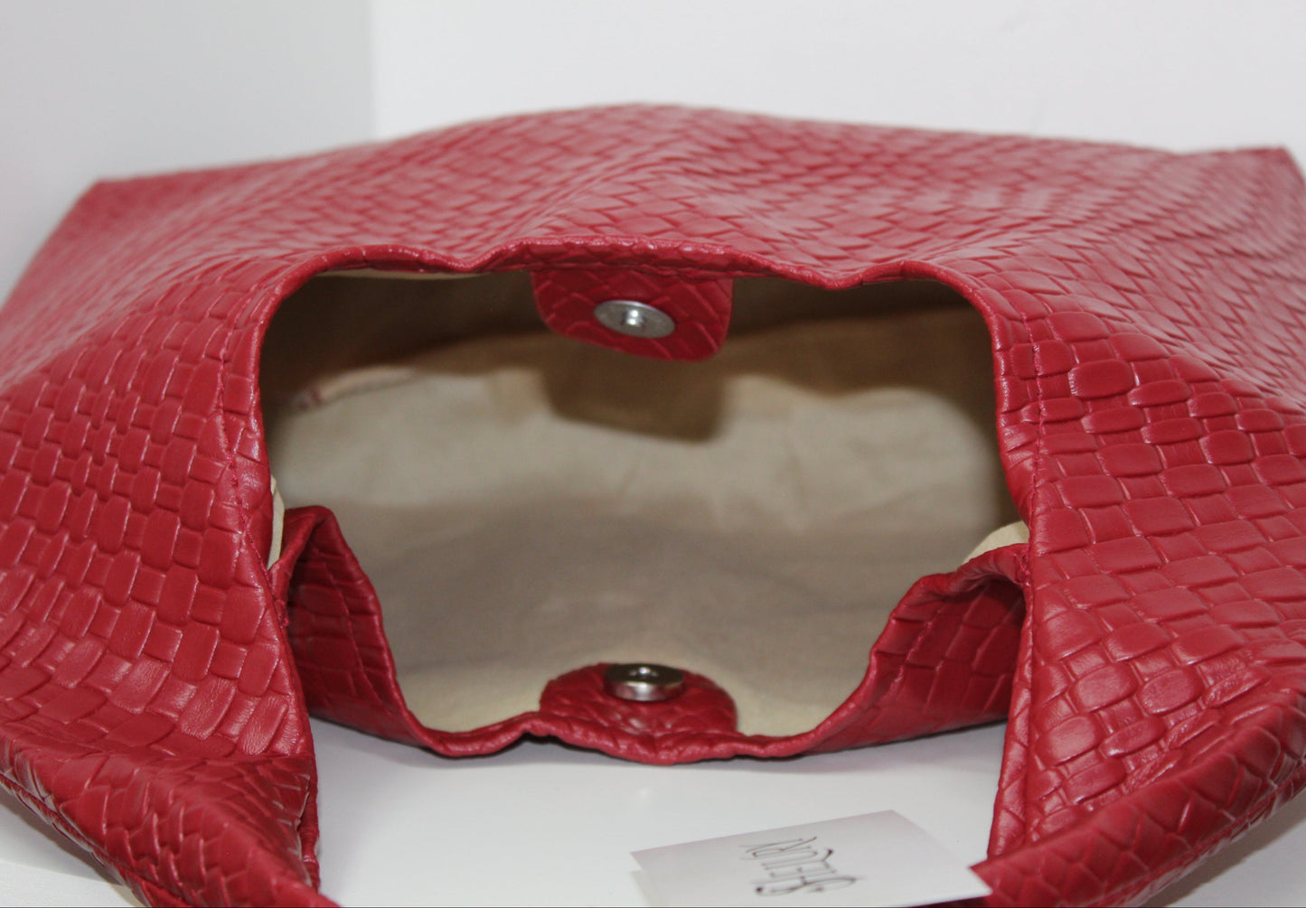 Bolsa Hobo Grande Trenzada en Color Rojo