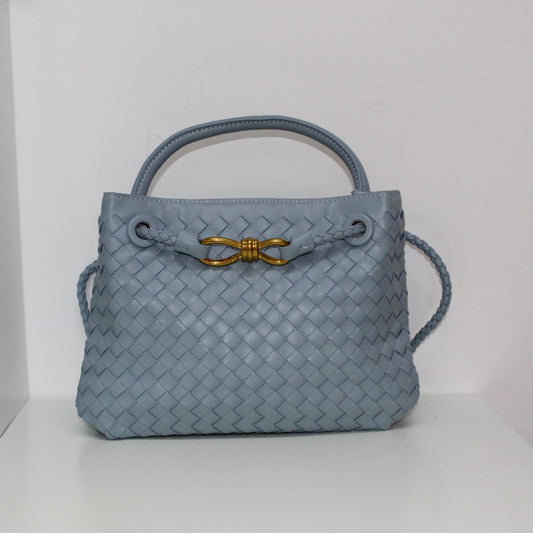Bolso trenzado azul