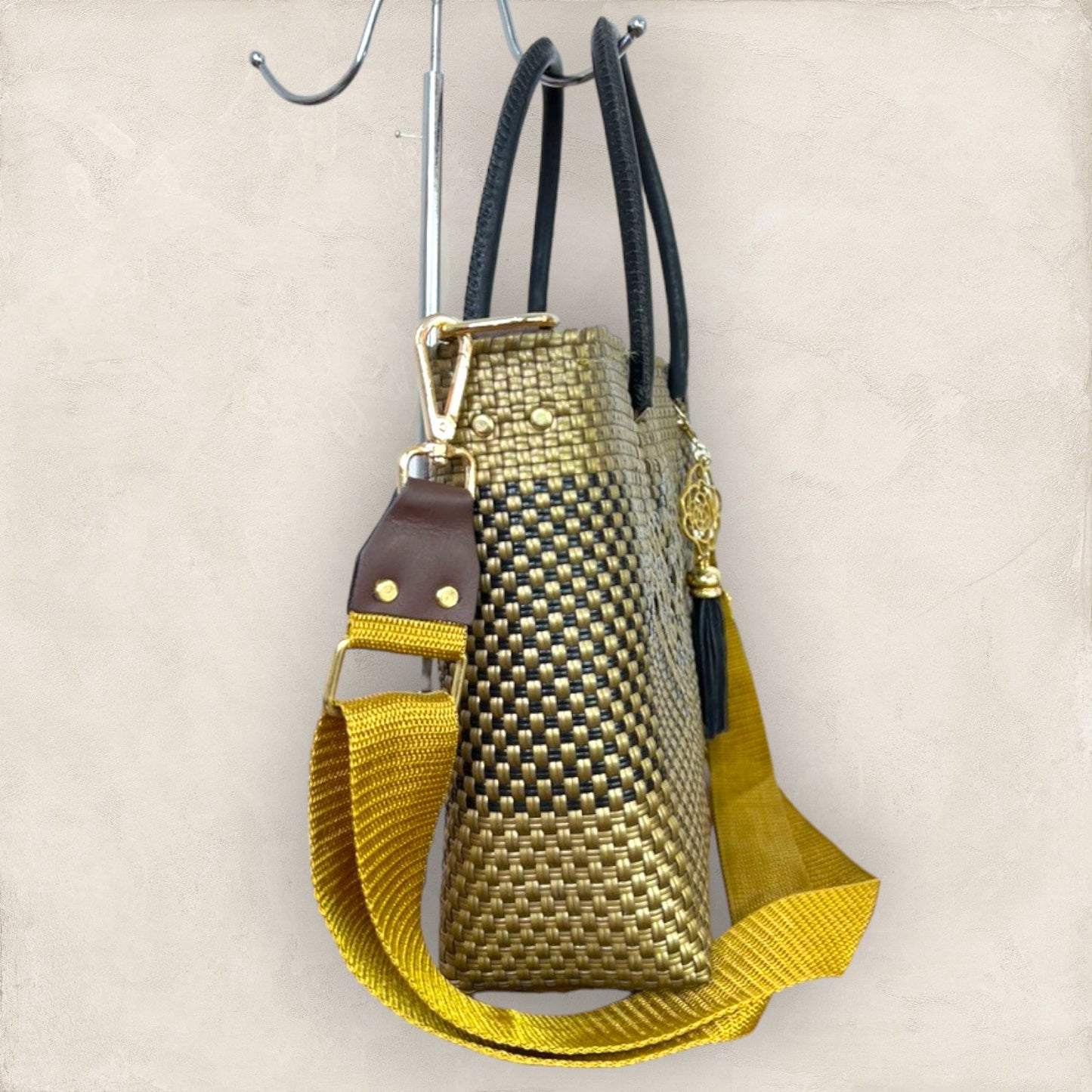 Bolsa Tonalli Dorado