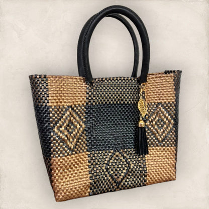 Bolsa modelo Zalia Café con Negro